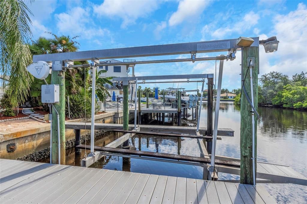 Activo con contrato: $799,999 (4 camas, 2 baños, 1860 Pies cuadrados)