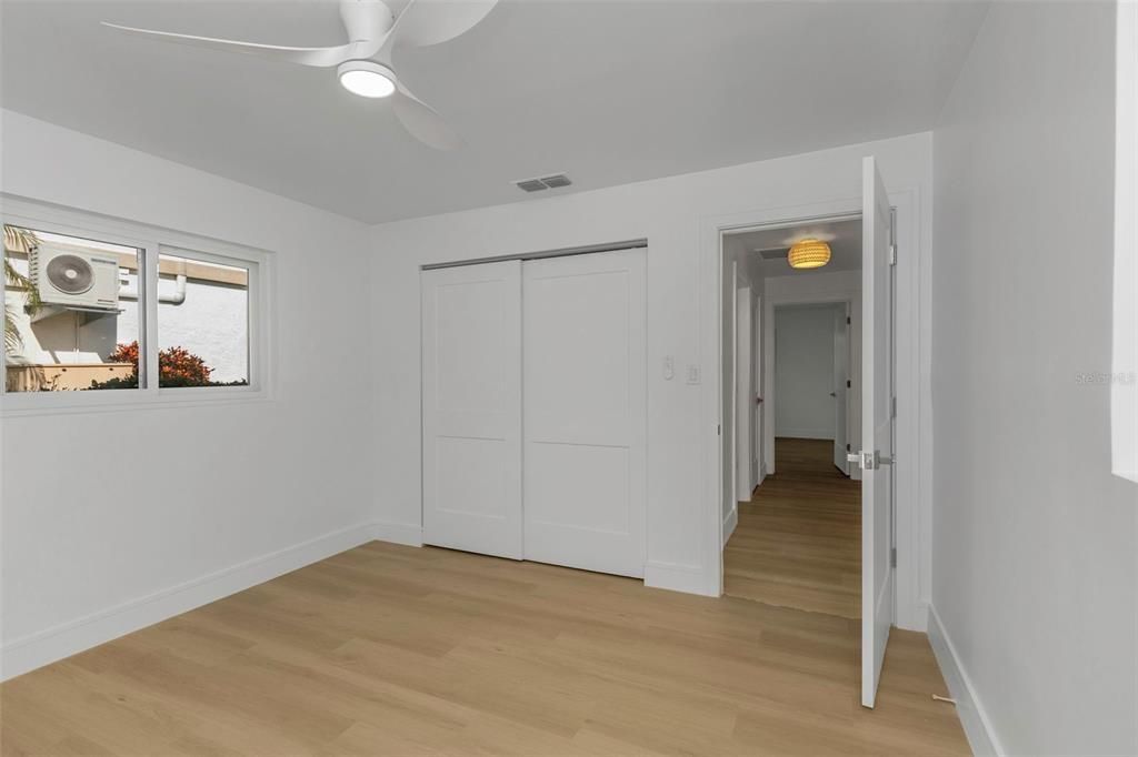Activo con contrato: $799,999 (4 camas, 2 baños, 1860 Pies cuadrados)