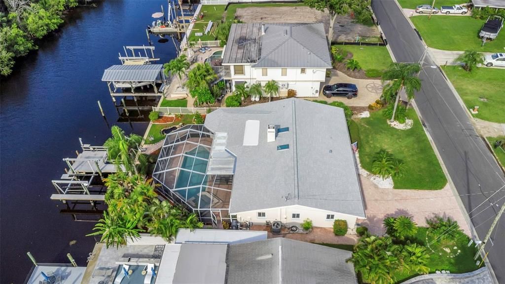 Activo con contrato: $799,999 (4 camas, 2 baños, 1860 Pies cuadrados)