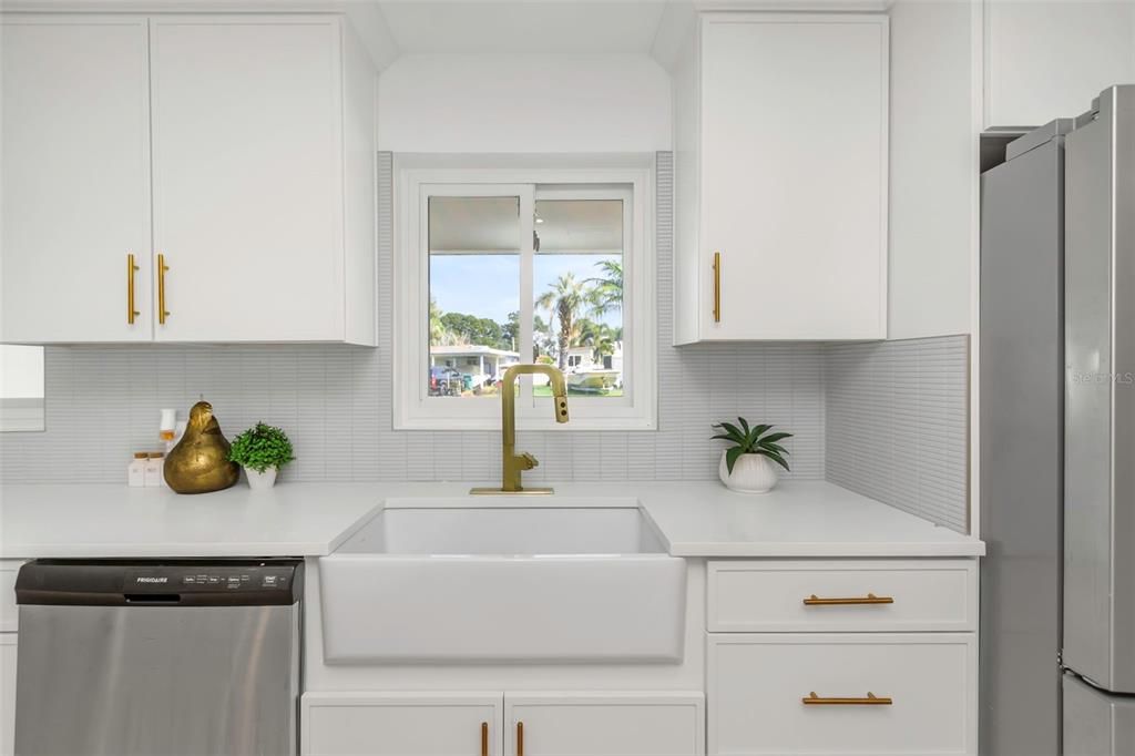 Activo con contrato: $799,999 (4 camas, 2 baños, 1860 Pies cuadrados)