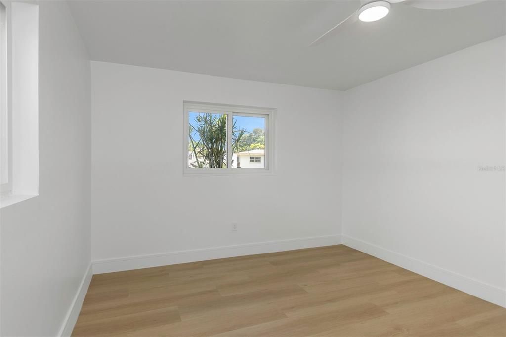 Activo con contrato: $799,999 (4 camas, 2 baños, 1860 Pies cuadrados)