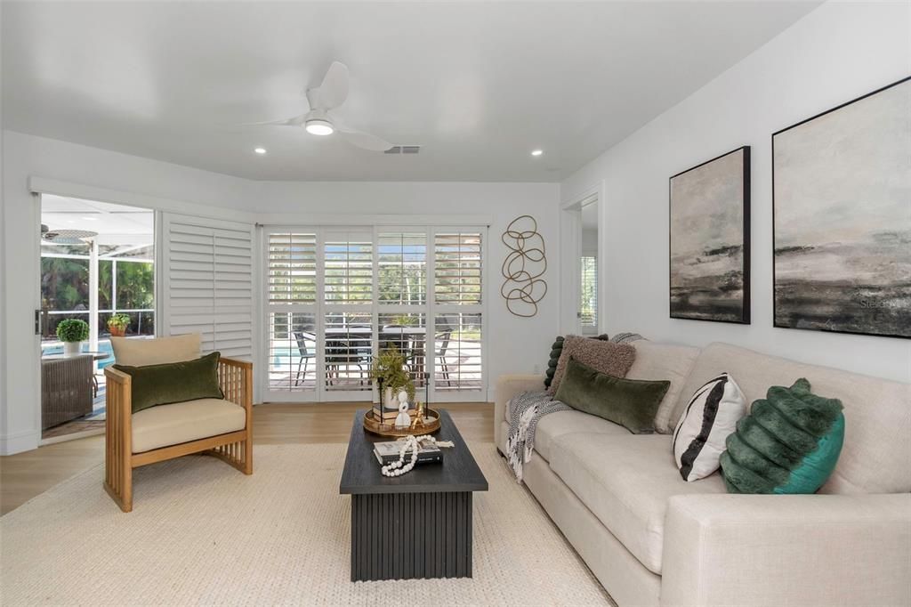 Activo con contrato: $799,999 (4 camas, 2 baños, 1860 Pies cuadrados)