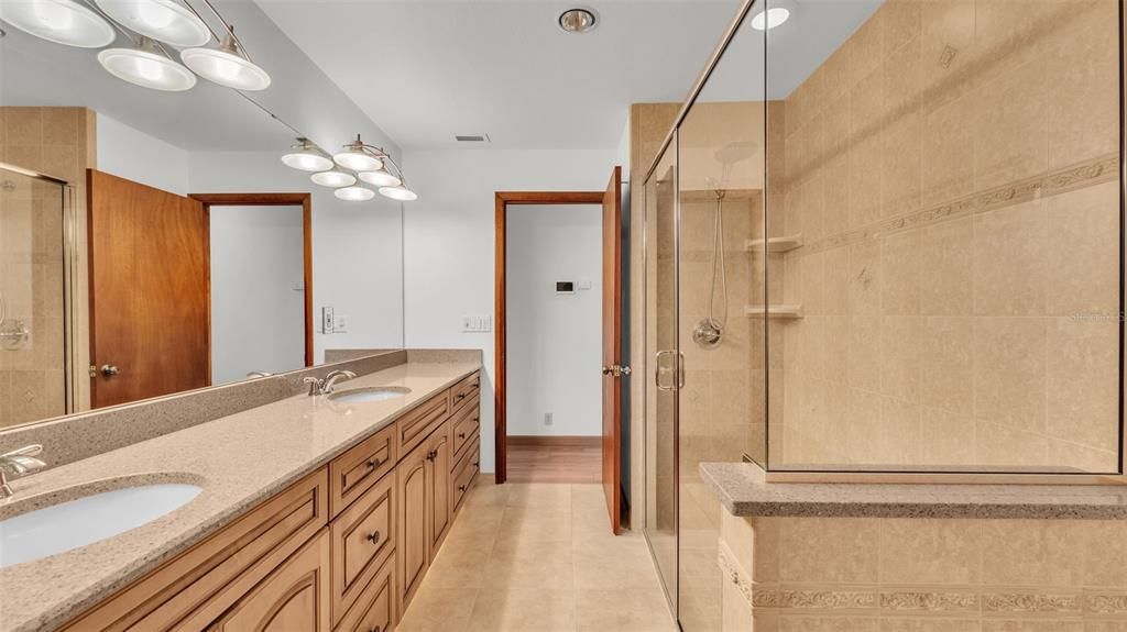 На продажу: $695,000 (3 спален, 2 ванн, 2173 Квадратных фут)