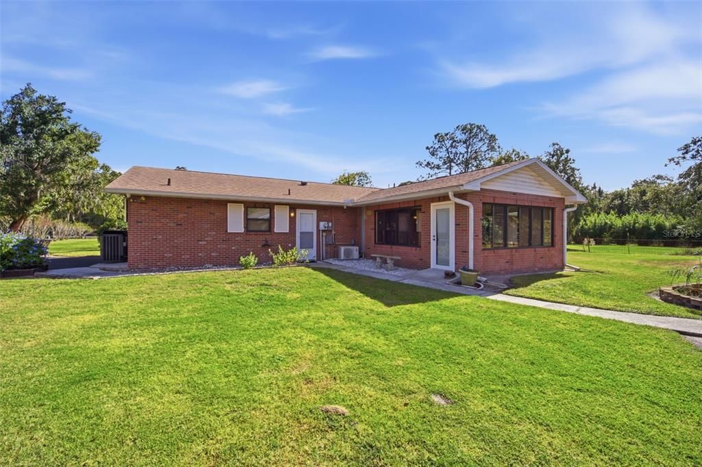 На продажу: $695,000 (3 спален, 2 ванн, 2173 Квадратных фут)