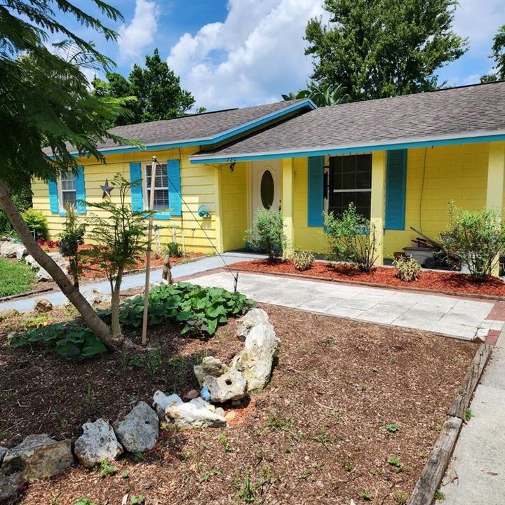 Active With Contract: $279,000 (3 beds, 1 baths, 1234 Square Feet)