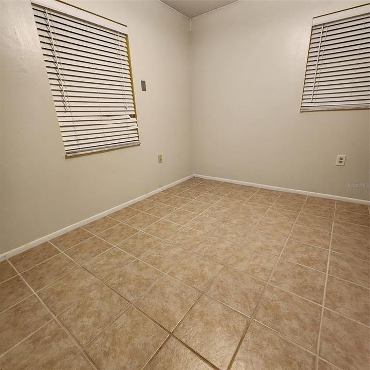 Active With Contract: $279,000 (3 beds, 1 baths, 1234 Square Feet)