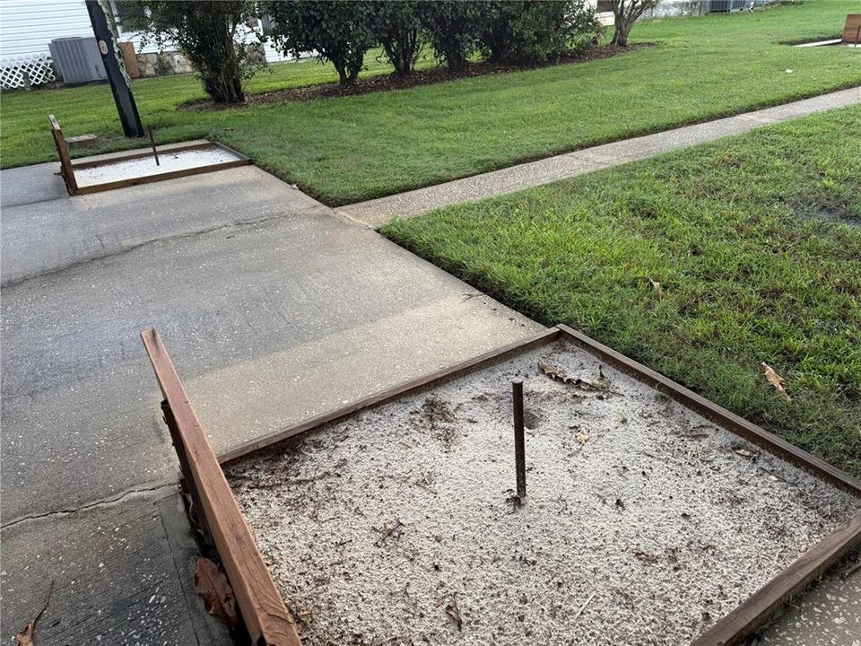 合同活跃: $264,900 (3 贝兹, 2 浴室, 2009 平方英尺)