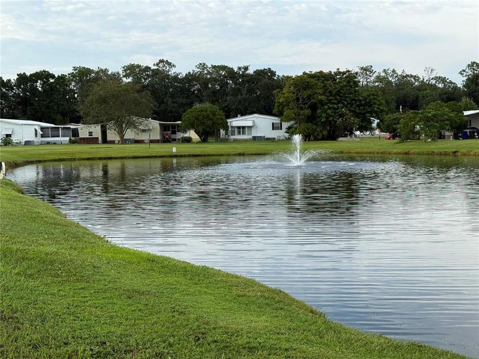 合同活跃: $264,900 (3 贝兹, 2 浴室, 2009 平方英尺)