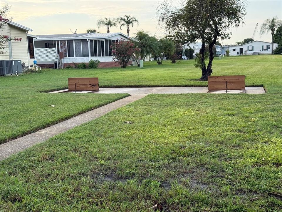 合同活跃: $264,900 (3 贝兹, 2 浴室, 2009 平方英尺)