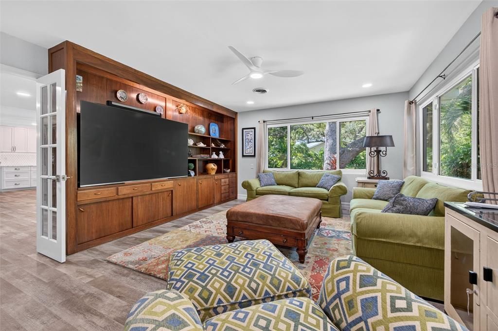 For Sale: $1,774,000 (3 beds, 2 baths, 2677 Square Feet)