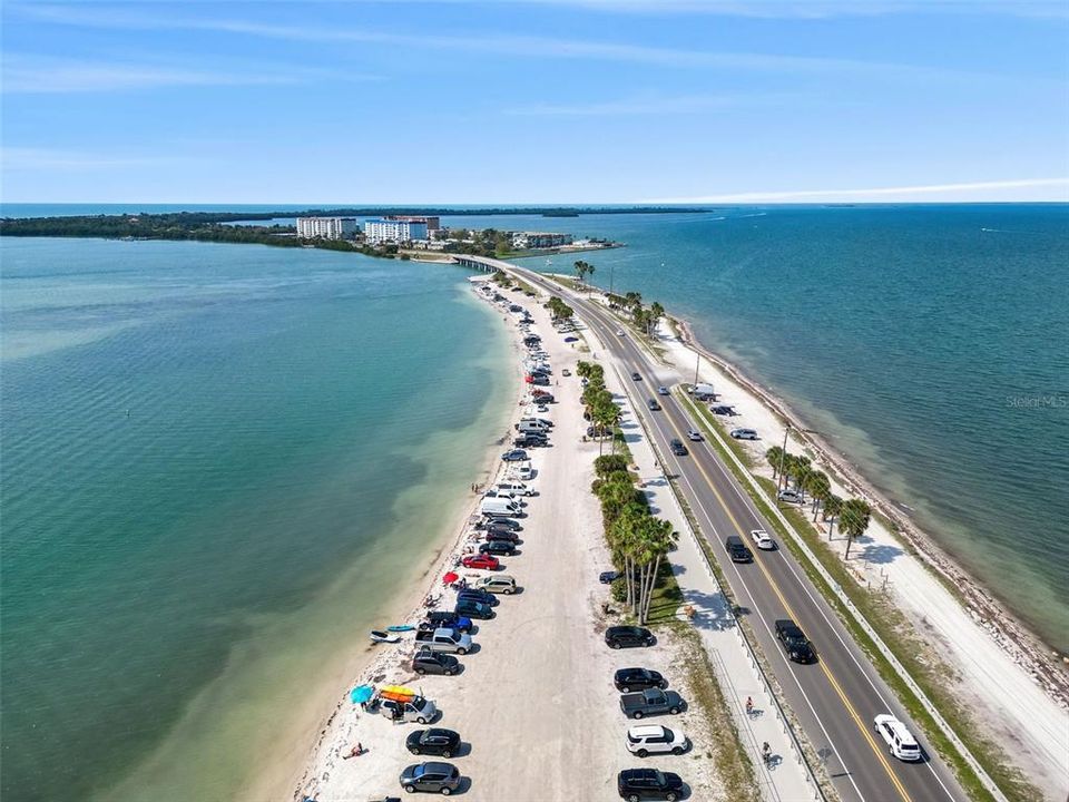 For Sale: $1,774,000 (3 beds, 2 baths, 2677 Square Feet)