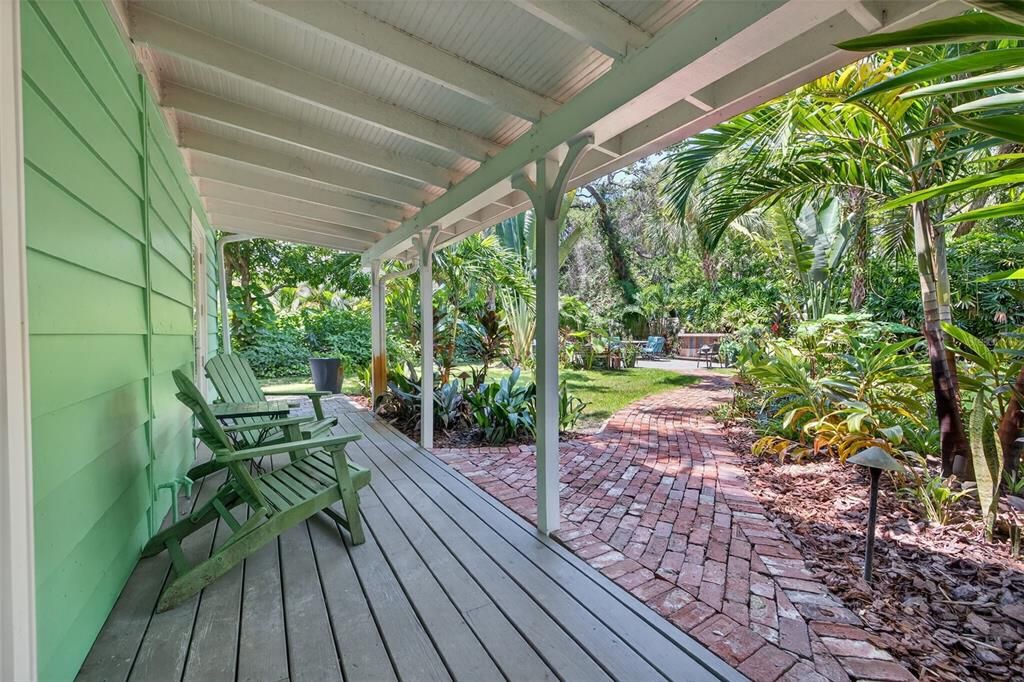 For Sale: $1,774,000 (3 beds, 2 baths, 2677 Square Feet)