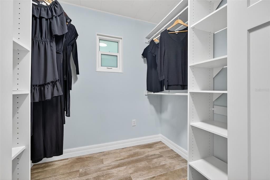 For Sale: $1,774,000 (3 beds, 2 baths, 2677 Square Feet)