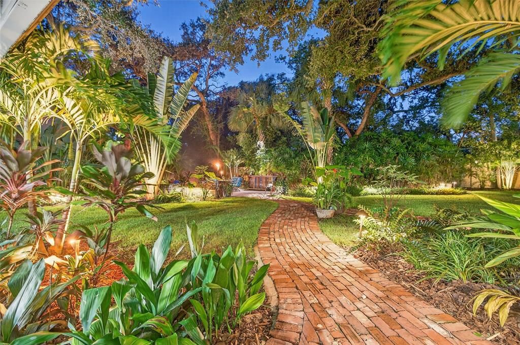 For Sale: $1,774,000 (3 beds, 2 baths, 2677 Square Feet)