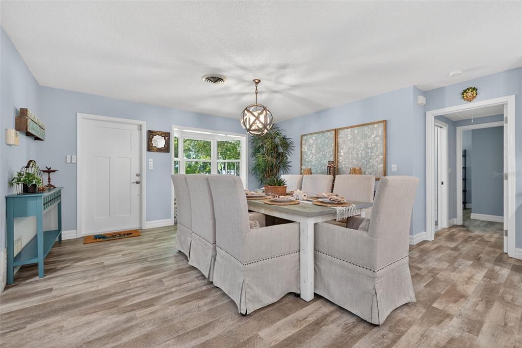 For Sale: $1,774,000 (3 beds, 2 baths, 2677 Square Feet)