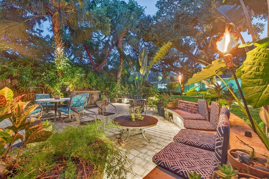 For Sale: $1,774,000 (3 beds, 2 baths, 2677 Square Feet)