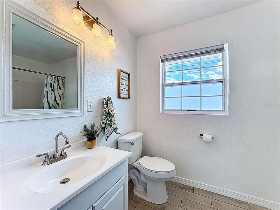 For Sale: $335,000 (4 beds, 2 baths, 1432 Square Feet)