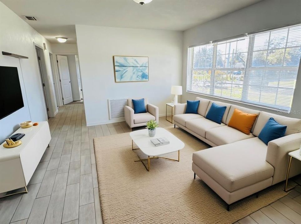 For Sale: $335,000 (4 beds, 2 baths, 1432 Square Feet)