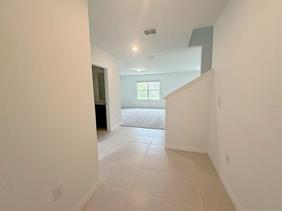 待售: $390,000 (5 贝兹, 3 浴室, 2416 平方英尺)