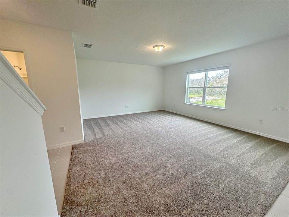 待售: $390,000 (5 贝兹, 3 浴室, 2416 平方英尺)