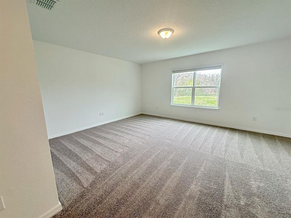 待售: $390,000 (5 贝兹, 3 浴室, 2416 平方英尺)