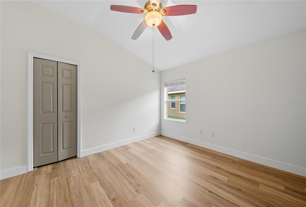 Activo con contrato: $414,900 (3 camas, 2 baños, 1846 Pies cuadrados)