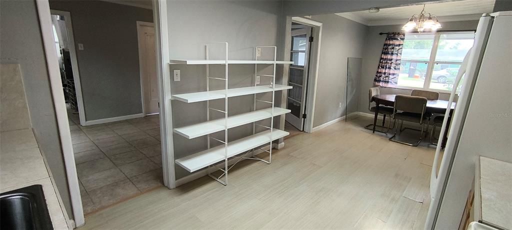 Active With Contract: $214,999 (3 beds, 1 baths, 1400 Square Feet)