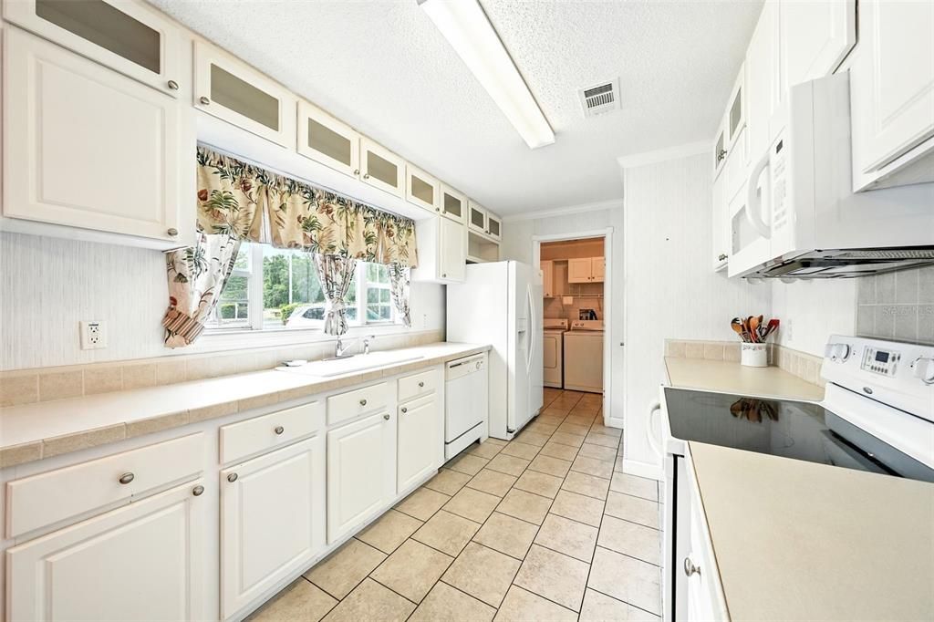 待售: $229,000 (3 贝兹, 2 浴室, 1456 平方英尺)