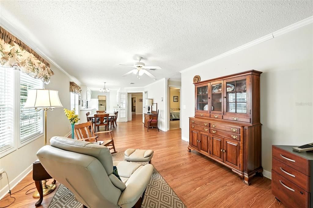 待售: $229,000 (3 贝兹, 2 浴室, 1456 平方英尺)