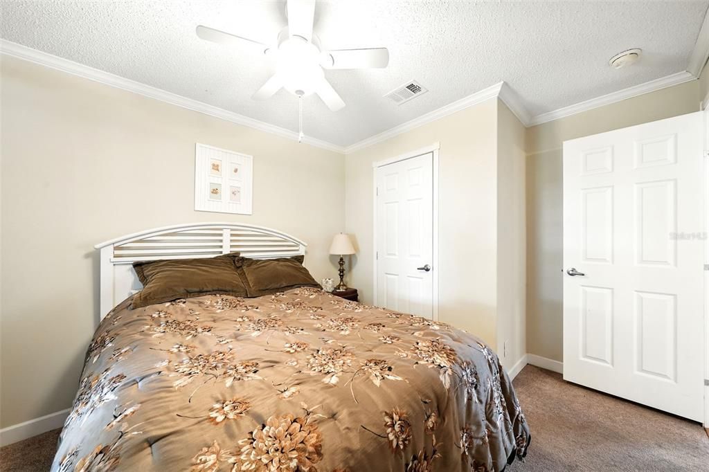 待售: $229,000 (3 贝兹, 2 浴室, 1456 平方英尺)