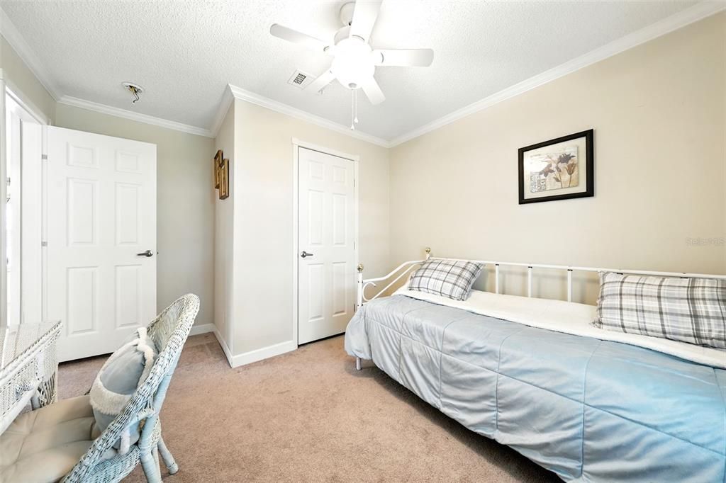 待售: $229,000 (3 贝兹, 2 浴室, 1456 平方英尺)