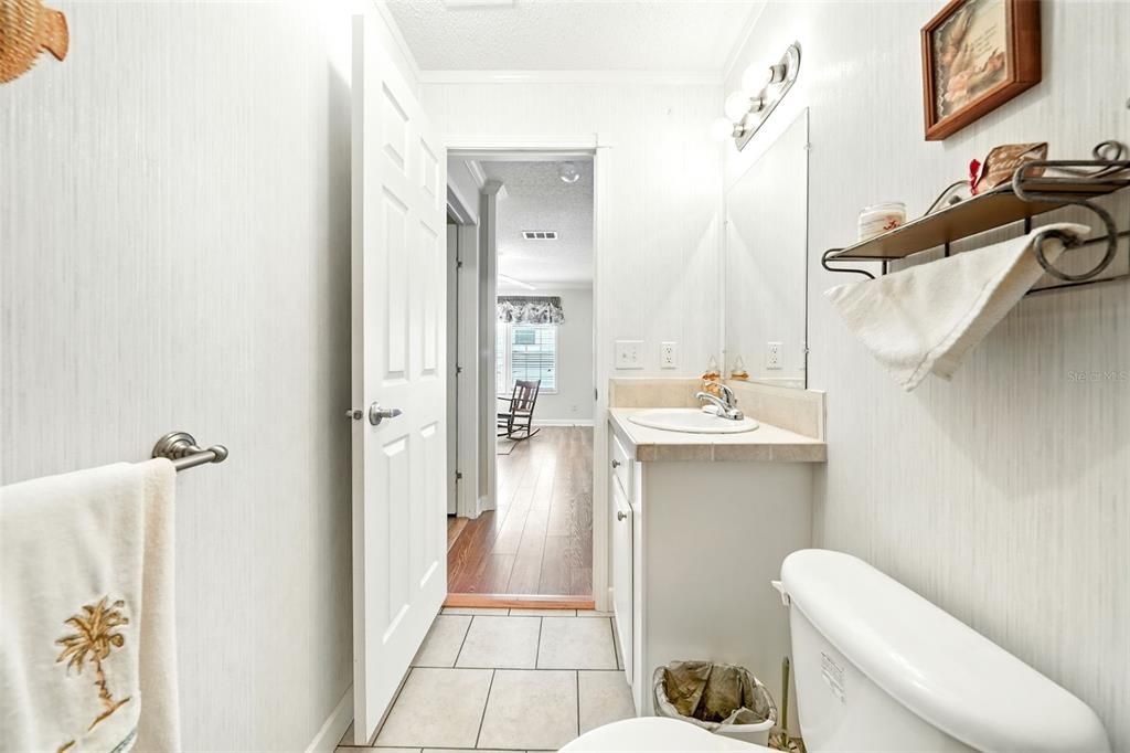 待售: $229,000 (3 贝兹, 2 浴室, 1456 平方英尺)