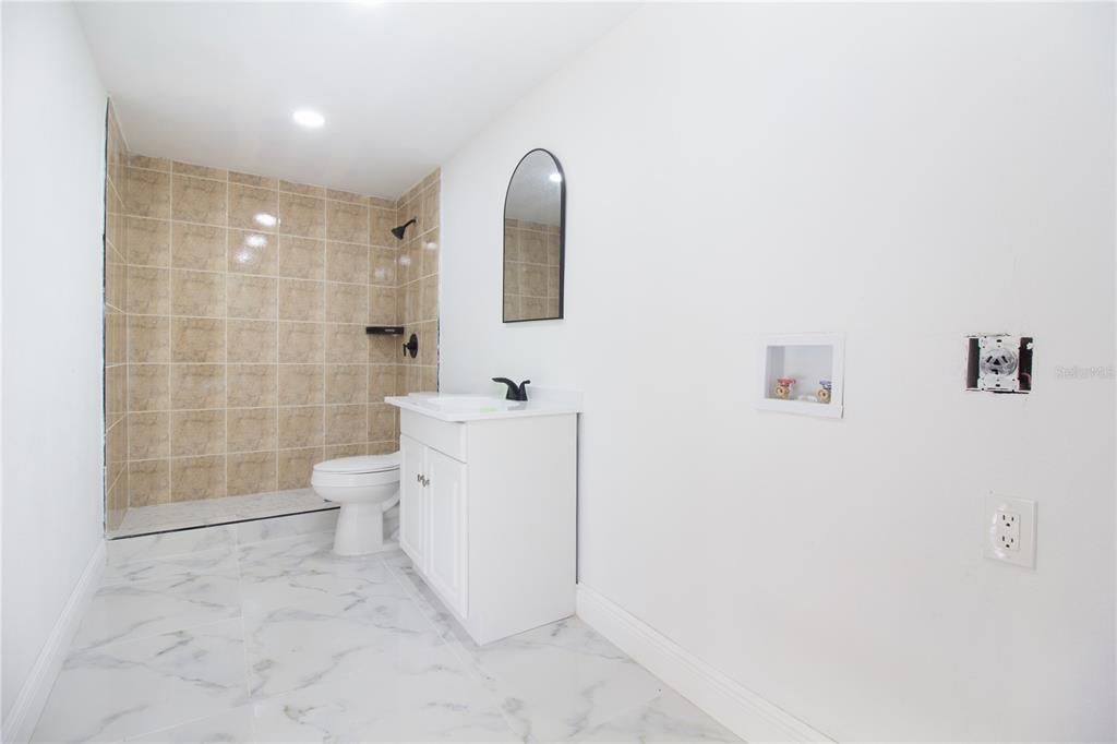 待售: $599,900 (5 贝兹, 4 浴室, 2264 平方英尺)