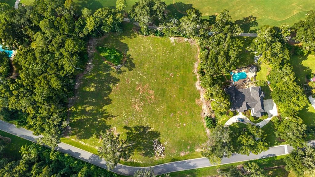 Active With Contract: $400,000 (1.05 acres)