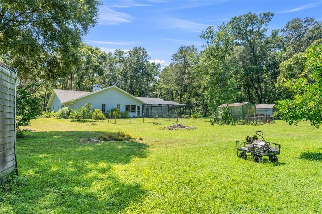 For Sale: $528,000 (3 beds, 2 baths, 2424 Square Feet)