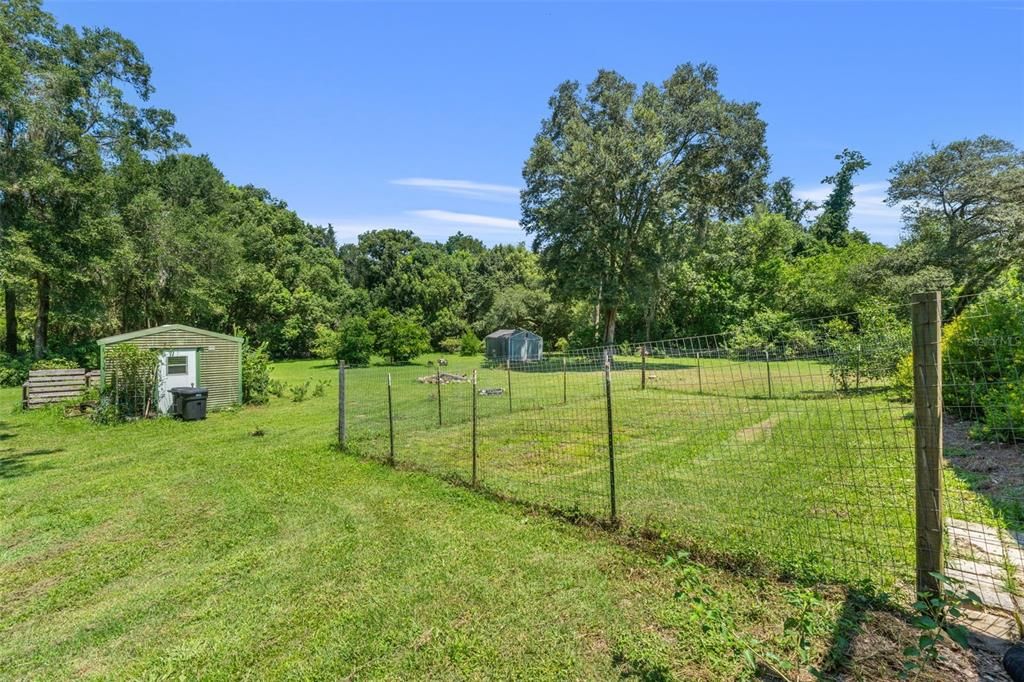 For Sale: $528,000 (3 beds, 2 baths, 2424 Square Feet)