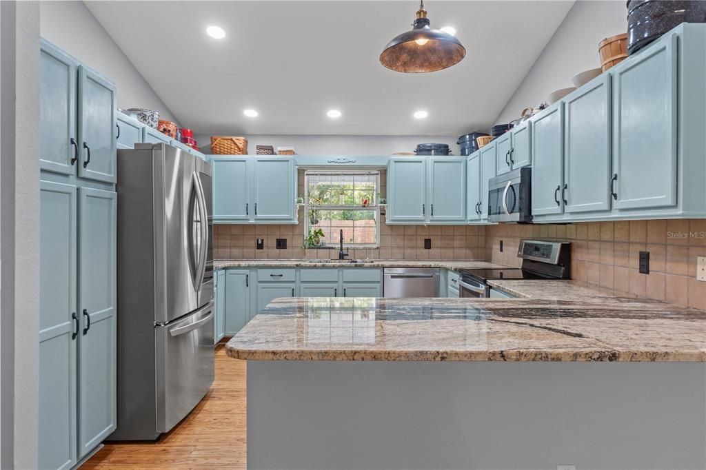 For Sale: $528,000 (3 beds, 2 baths, 2424 Square Feet)