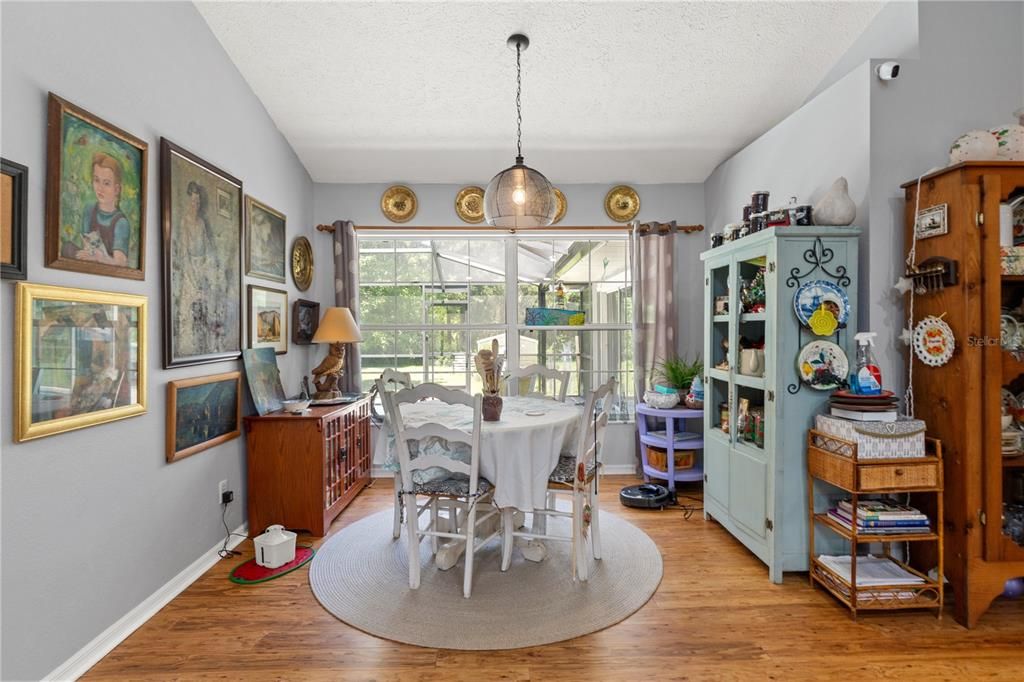 For Sale: $528,000 (3 beds, 2 baths, 2424 Square Feet)