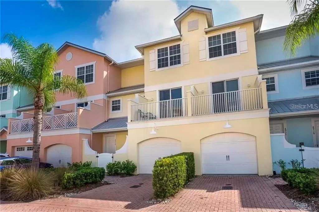 出租: $3,250 (3 贝兹, 2 浴室, 1983 平方英尺)