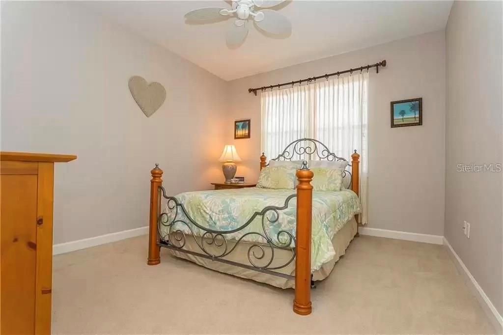 出租: $3,250 (3 贝兹, 2 浴室, 1983 平方英尺)