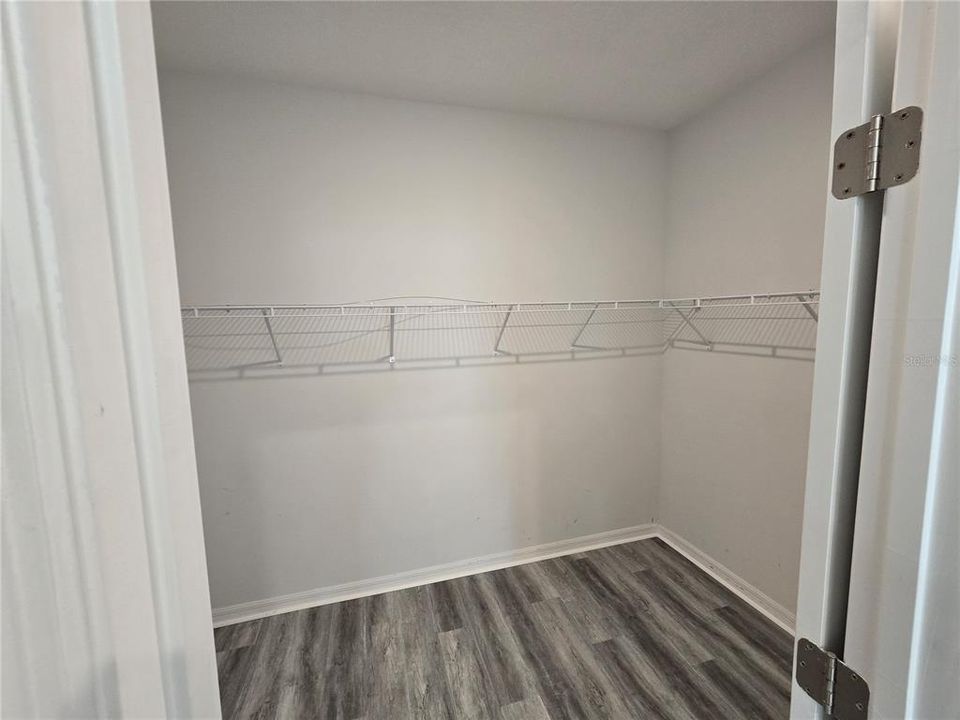 Active With Contract: $294,900 (3 beds, 2 baths, 1607 Square Feet)