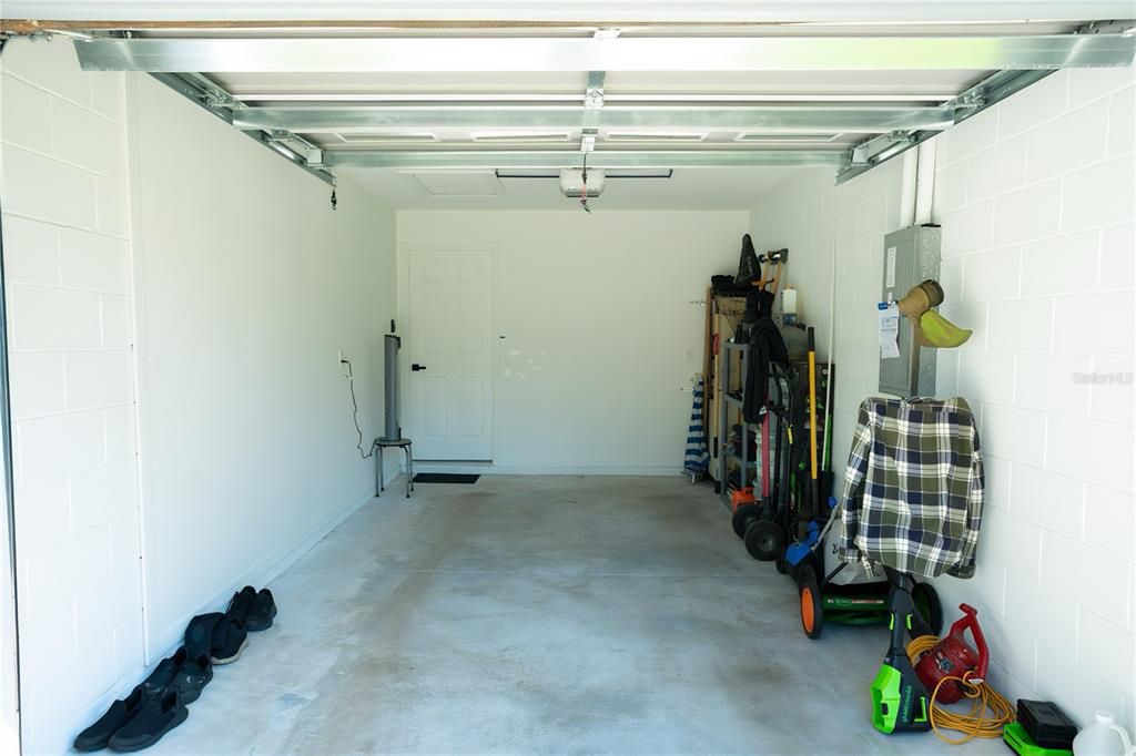 待售: $240,000 (3 贝兹, 2 浴室, 1231 平方英尺)