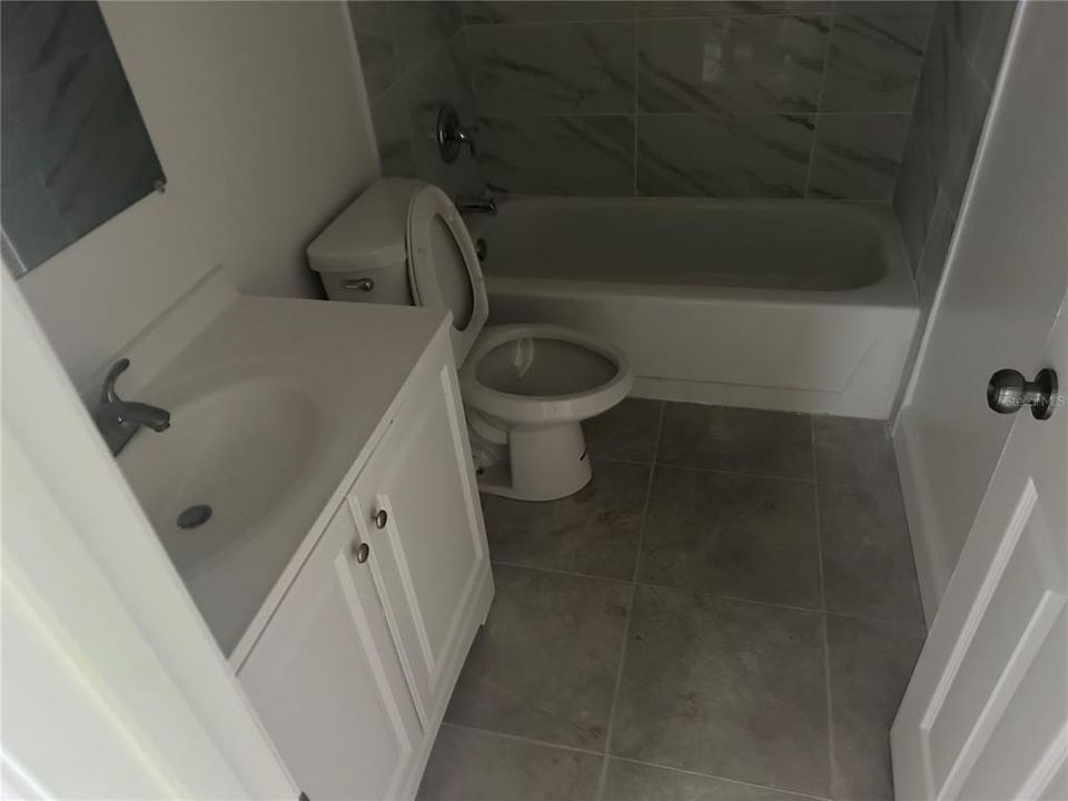 For Rent: $1,250 (2 beds, 2 baths, 868 Square Feet)