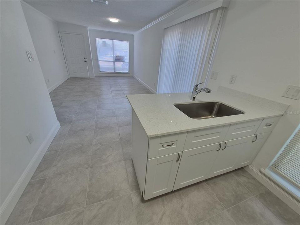 В аренду: $1,150 (2 спален, 2 ванн, 868 Квадратных фут)