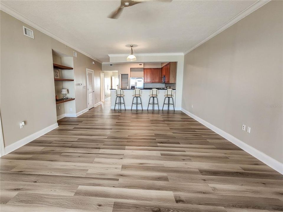 For Sale: $565,000 (2 beds, 2 baths, 1455 Square Feet)