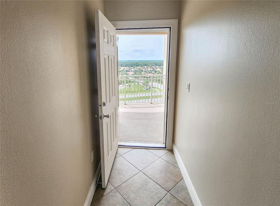 For Sale: $565,000 (2 beds, 2 baths, 1455 Square Feet)