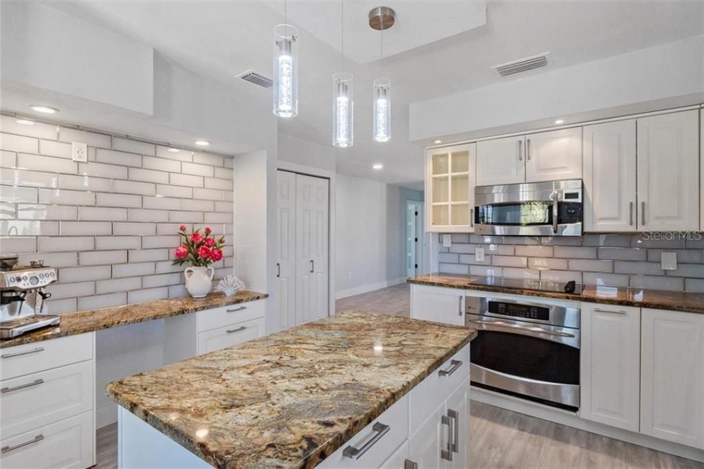 For Sale: $939,000 (4 beds, 3 baths, 2310 Square Feet)