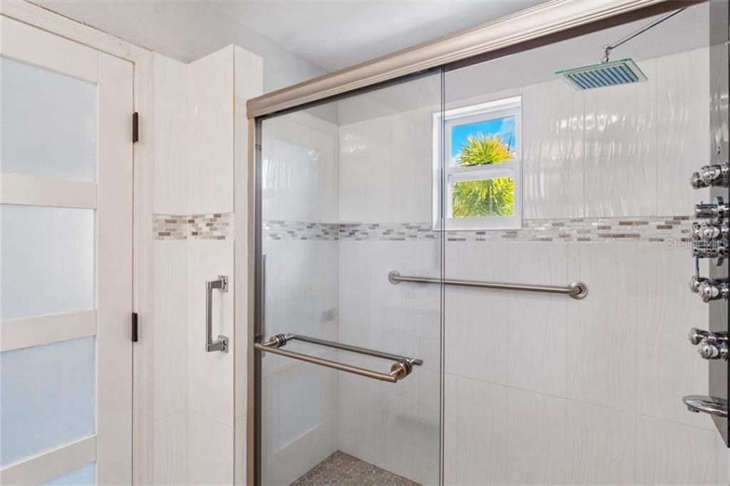 For Sale: $939,000 (4 beds, 3 baths, 2310 Square Feet)