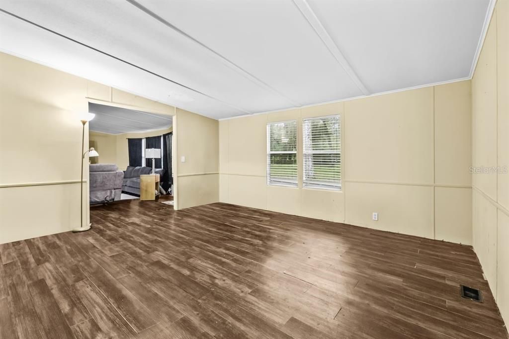 На продажу: $310,000 (3 спален, 2 ванн, 2052 Квадратных фут)