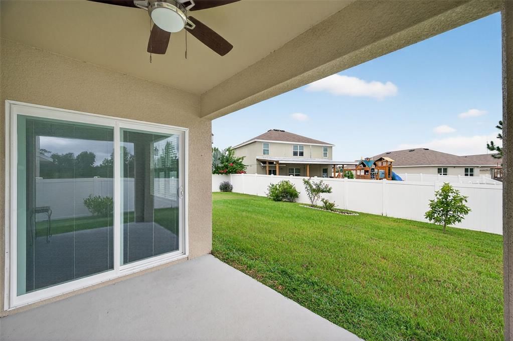 合同活跃: $319,900 (3 贝兹, 2 浴室, 1690 平方英尺)